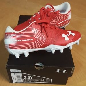 Under Armour boys cleats